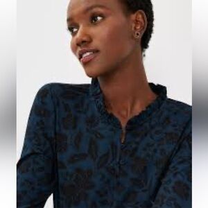 NWT Anne Taylor Floral Ruffle Neck Top in Blue and Black Small Petite